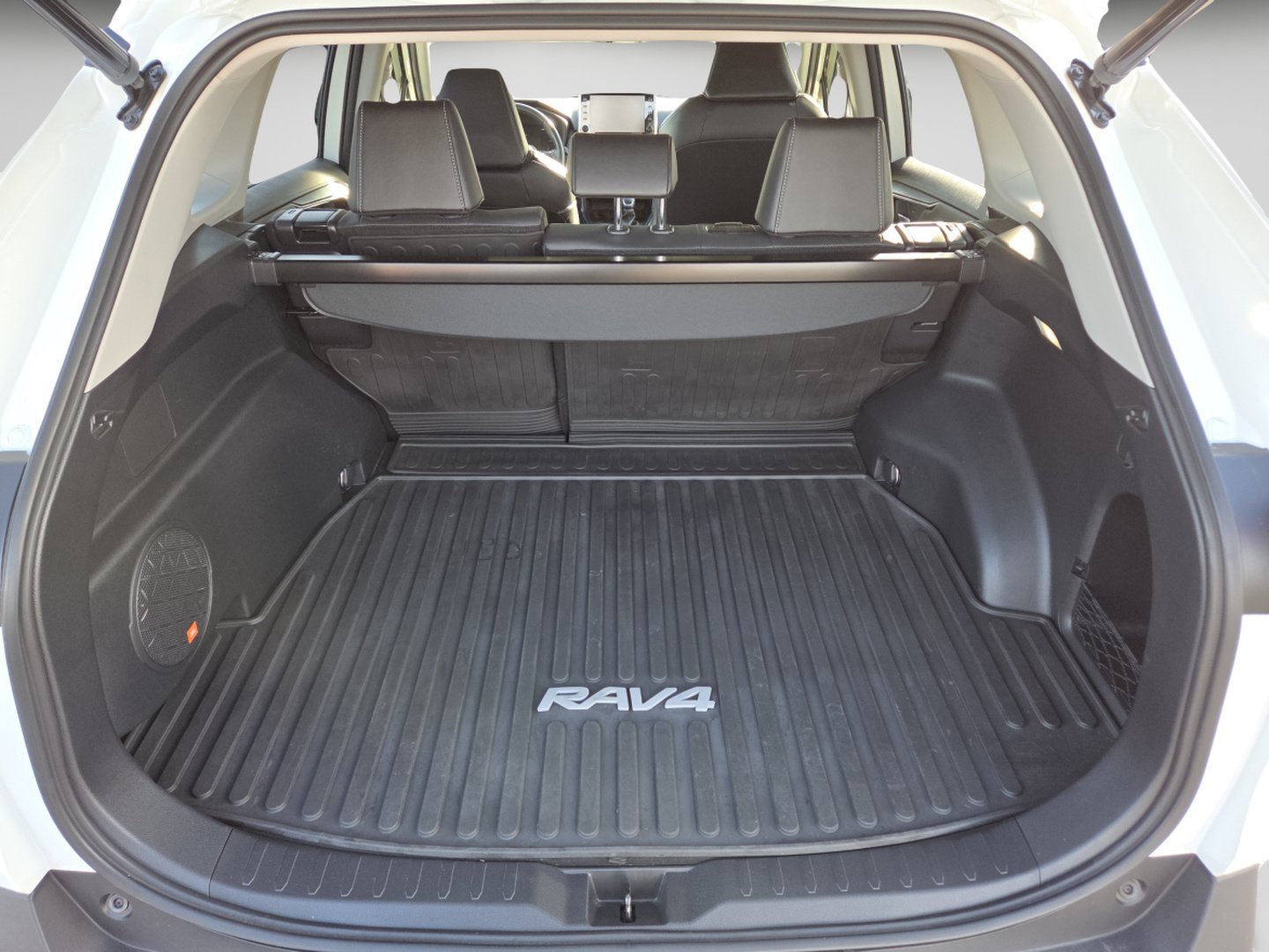 Certified 2022 Toyota RAV4 Limited AWD/4WD image 29