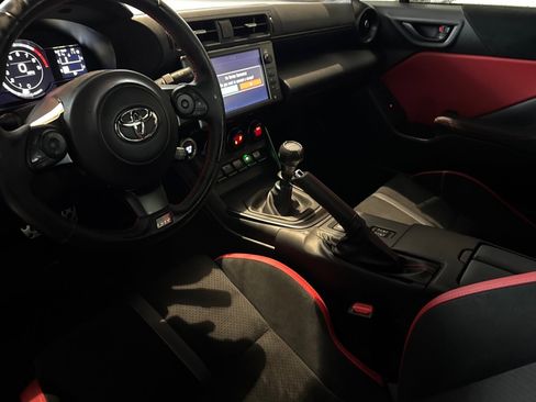 Certified 2024 Toyota GR86 TRUENO Edition image 12