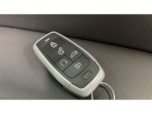 Used 2024 Chevrolet Blazer LT w/ Redline Edition image 18