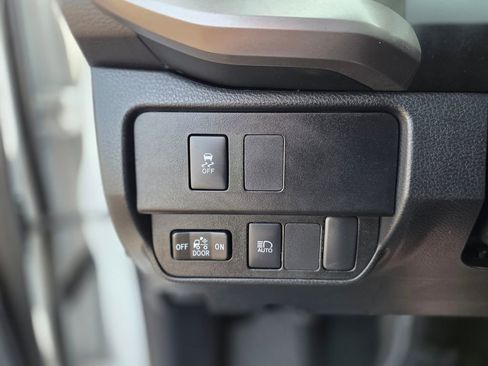 Used 2023 Toyota Tacoma SR5 RWD image 41