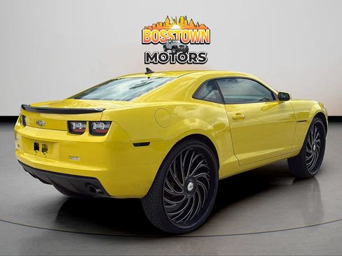 Used 2010 Chevrolet Camaro LT RWD image 7