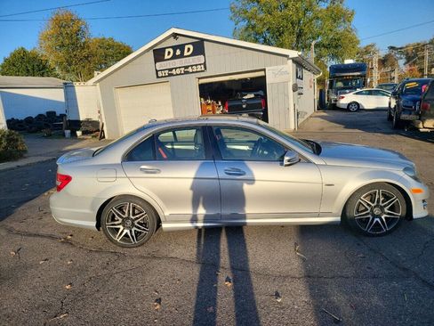 Used 2014 Mercedes-Benz C 300 4MATIC Sedan image 9