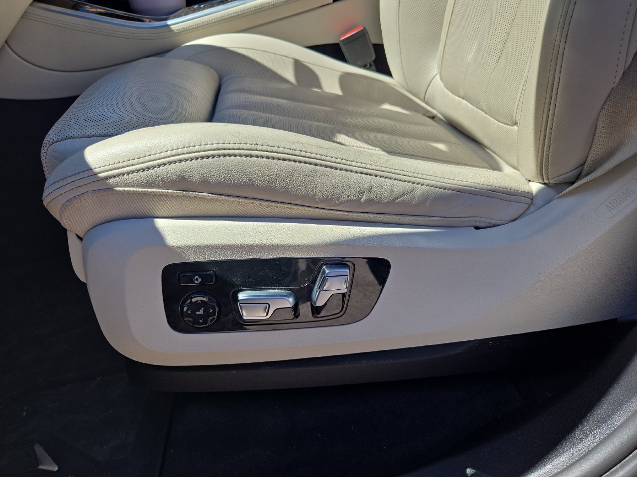 Used 2020 BMW X5 sDrive40i w/ M Sport Package RWD image 20