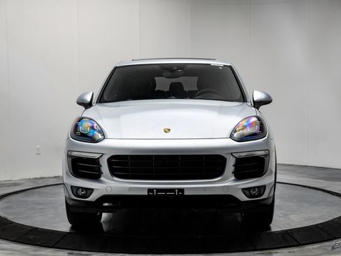 Used 2017 Porsche Cayenne S image 25