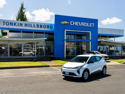 New 2027 Chevrolet Bolt LT w/ Comfort Package