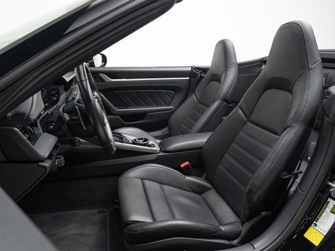 Used 2021 Porsche 911 Turbo AWD/4WD image 3