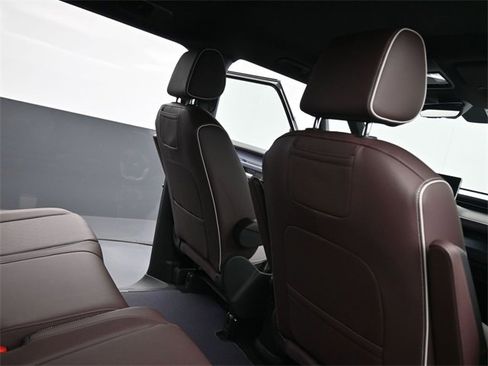 New 2025 Volkswagen ID. Buzz Pro S image 16