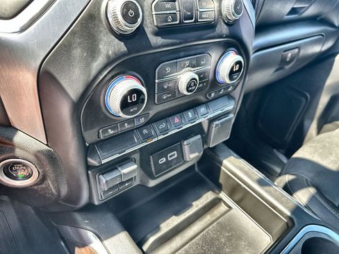 Used 2022 GMC Sierra 1500 SLT RWD image 27