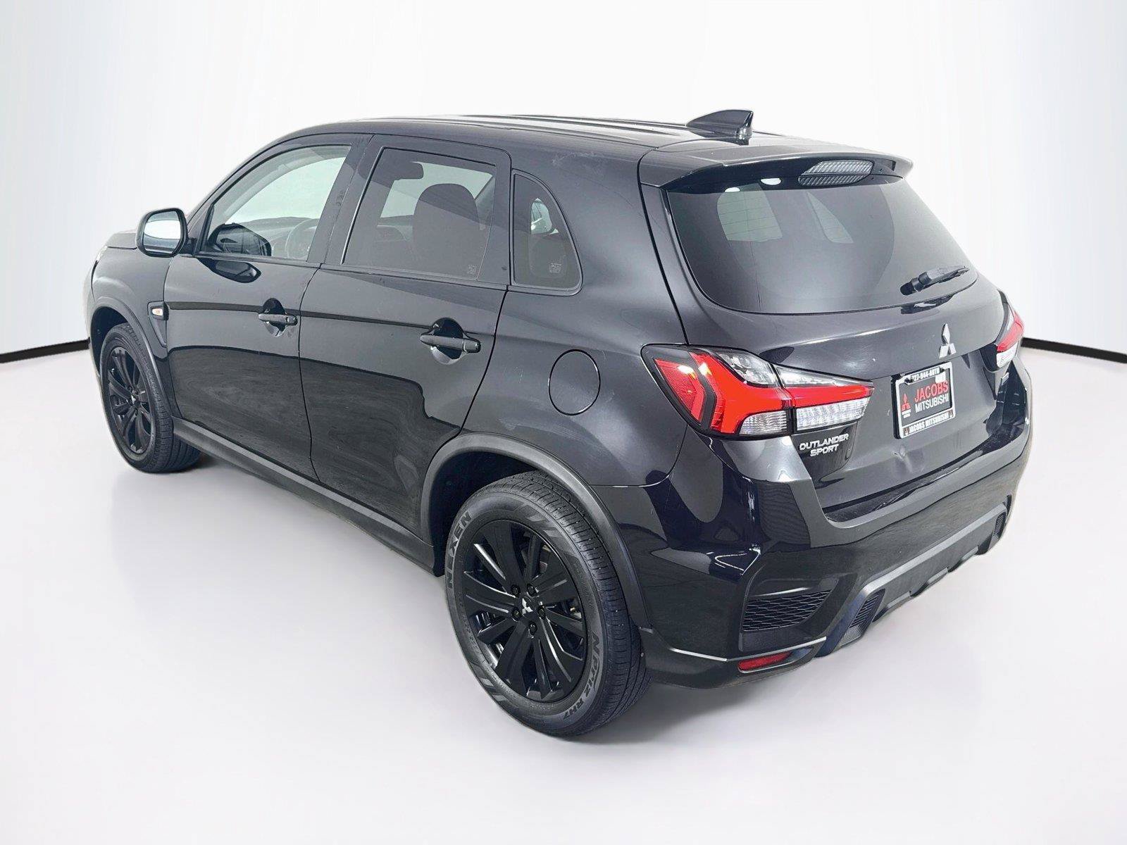 Used 2023 Mitsubishi Outlander Sport AWD image 3