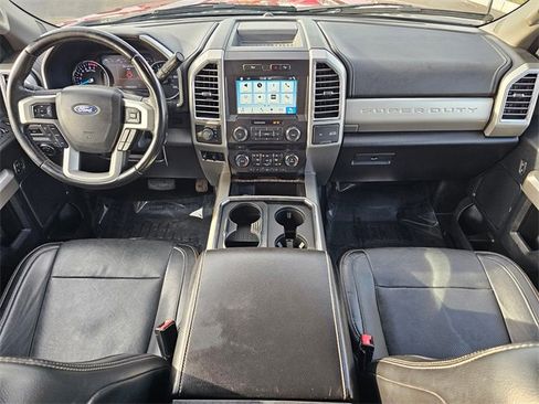 Used 2017 Ford F250 Lariat w/ Chrome Package image 9