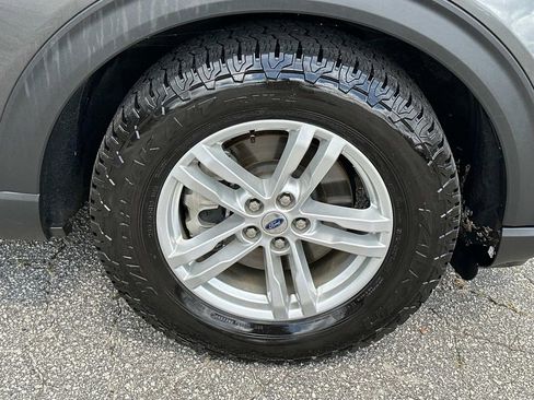 Used 2020 Ford Explorer XLT w/ Equipment Group 202A image 12