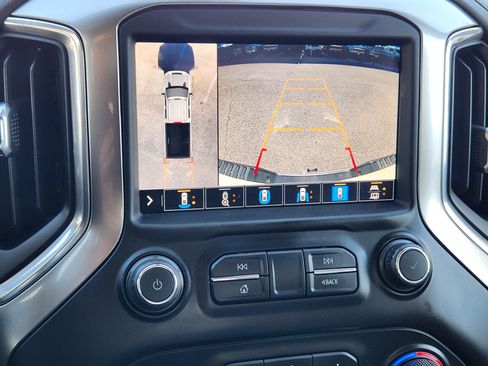 Used 2021 Chevrolet Silverado 2500 LTZ w/ LTZ Texas Edition image 17