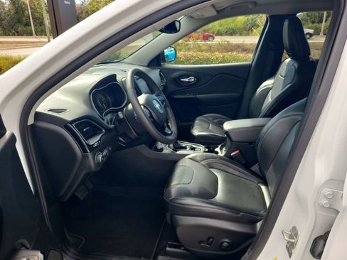 Used 2023 Jeep Cherokee Altitude Lux image 26