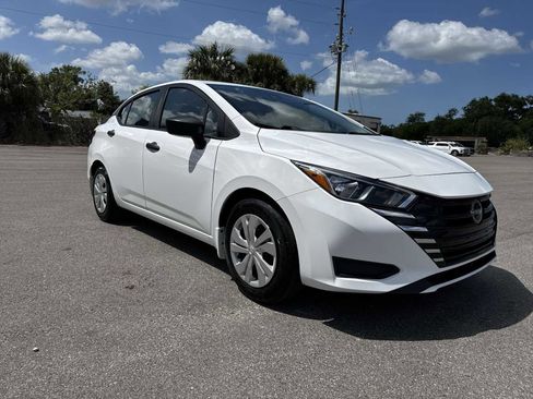 Used 2024 Nissan Versa S w/ Trunk Package image 8