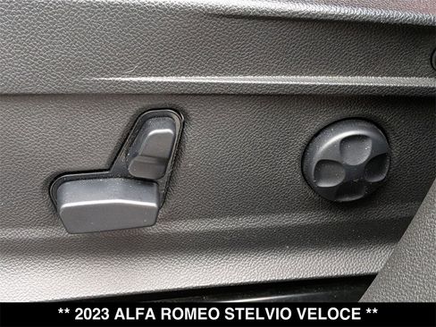 Used 2023 Alfa Romeo Stelvio Veloce image 21