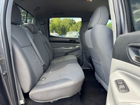 Used 2013 Toyota Tacoma 4x4 Double Cab w/ TRD Off-Road Pkg image 17