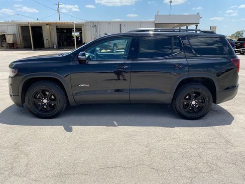 Used 2023 GMC Acadia AT4 w/ Preferred Package AWD/4WD image 3