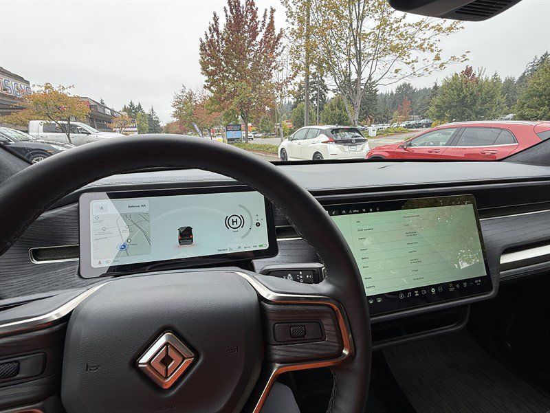 Used 2024 Rivian R1S Adventure Quad AWD/4WD image 38