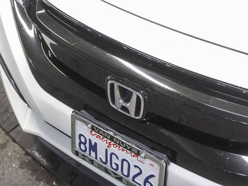 Used 2019 Honda Civic Sport image 5