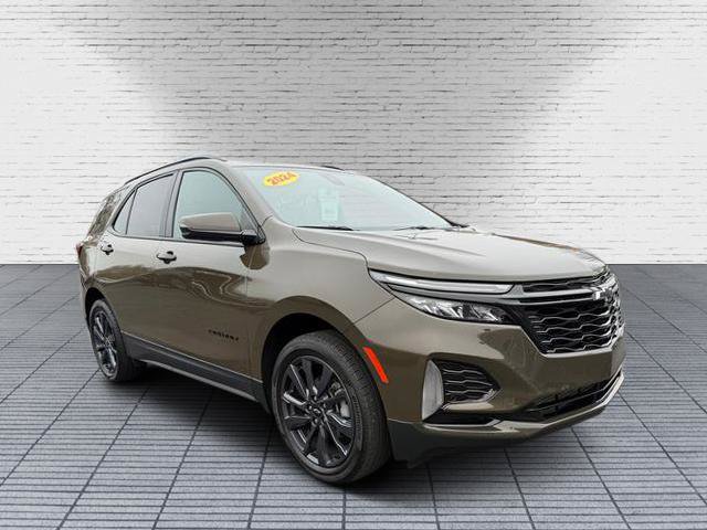 Used 2024 Chevrolet Equinox RS AWD/4WD image 2