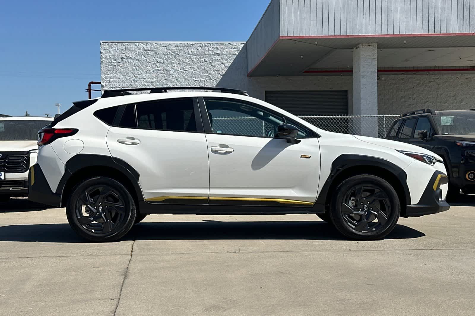 Used 2025 Subaru Crosstrek 2.5i Sport w/ Popular Package #3A AWD/4WD image 2