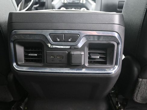 Used 2021 GMC Sierra 1500 AT4 w/ AT4 Value Package image 16