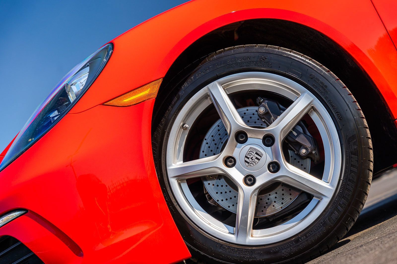 Used 2019 Porsche 718 Boxster RWD image 9