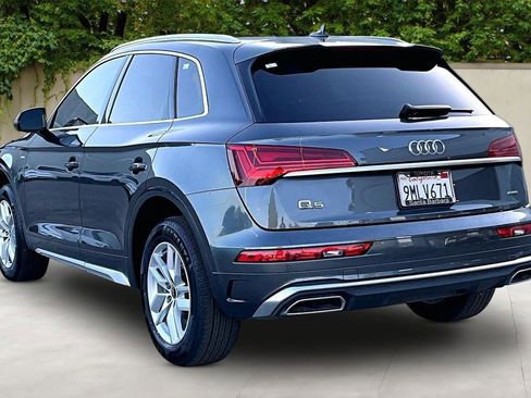 Used 2023 Audi Q5 2.0T Premium w/ Convenience Package AWD/4WD image 4