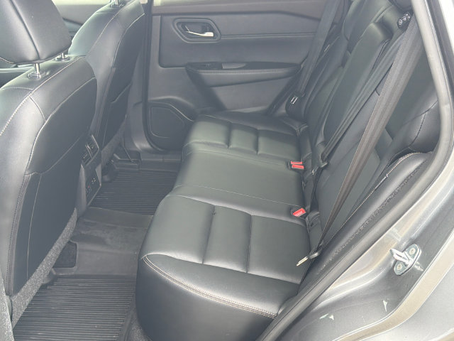 Used 2023 Nissan Rogue SL w/ SL Premium Package FWD image 21