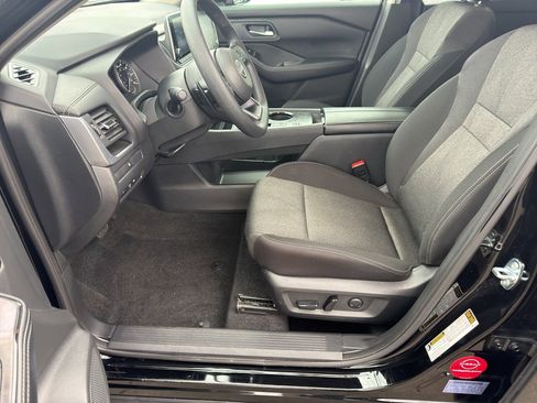 Certified 2024 Nissan Rogue SV image 15