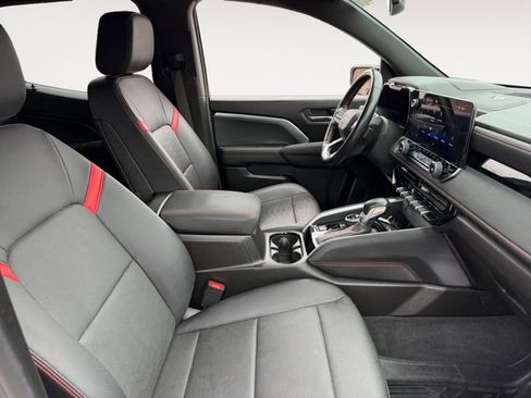 Used 2023 Chevrolet Colorado Z71 w/ Z71 Convenience Package 2 image 15