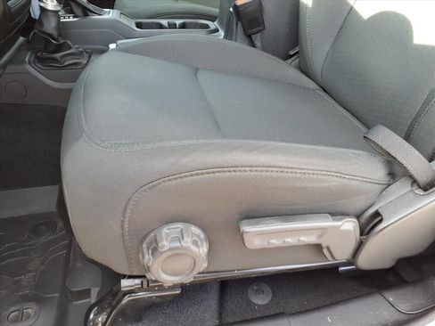 Used 2021 Jeep Gladiator Sport AWD/4WD image 18