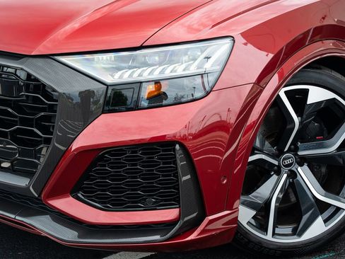 Used 2022 Audi RS Q8 w/ Carbon Optic Package AWD/4WD image 3