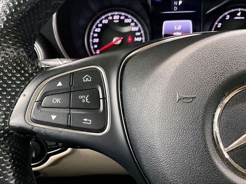 Used 2016 Mercedes-Benz GLC 300 image 23