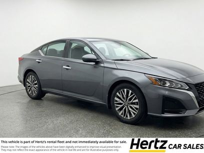 Used 2025 Nissan Altima 2.5 SV