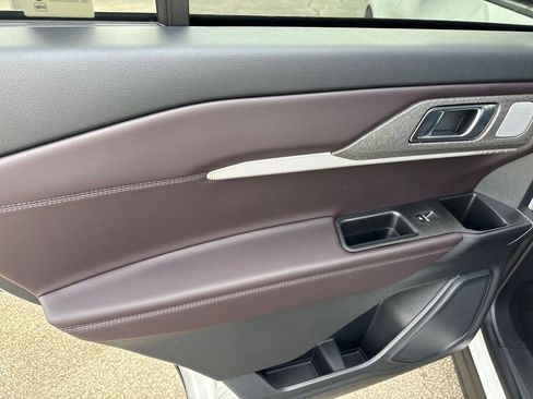 New 2026 Ford Explorer Platinum image 45