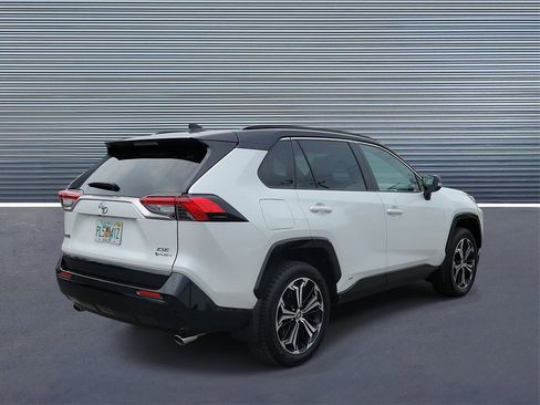 Used 2025 Toyota RAV4 XSE w/ Premium Package image 3