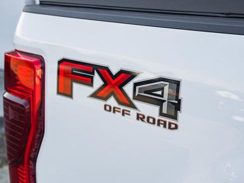 Used 2022 Ford F350 Lariat w/ Lariat Ultimate Package image 25