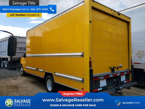 Used 2021 GMC Savana 3500 Extended w/ Power Convenience Package RWD image 3