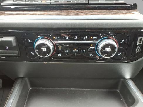 Used 2023 GMC Sierra 1500 Elevation w/ Preferred Package AWD/4WD image 14