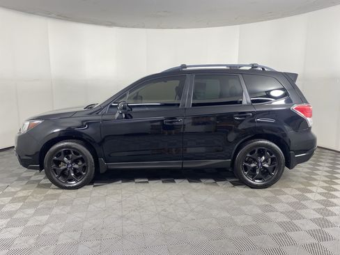 Used 2018 Subaru Forester 2.5i Premium w/ Kicker Audio Upgrade Package AWD/4WD image 11