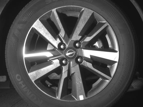 Used 2025 Nissan Versa SV FWD image 13
