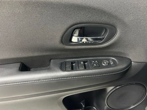 Used 2019 Honda HR-V Sport image 17