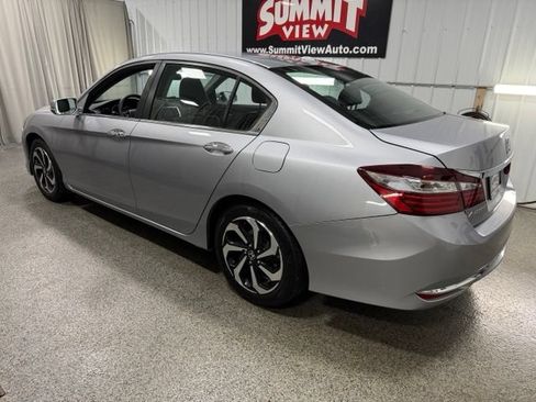 Used 2016 Honda Accord EX image 6