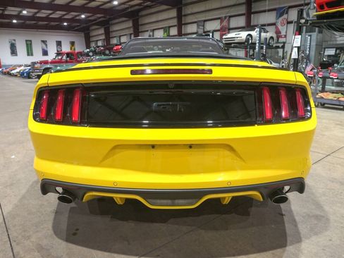 Used 2016 Ford Mustang GT Premium w/ Equipment Group 401A RWD image 7