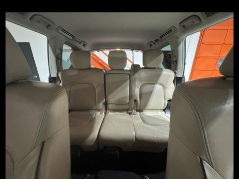 Used 2018 Nissan Armada SL image 18