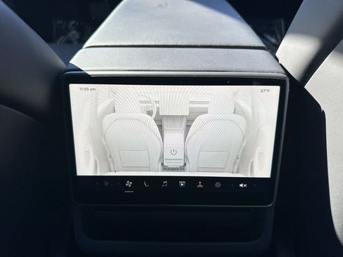 Used 2025 Tesla Model 3 Long Range image 13