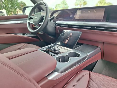 New 2026 Cadillac Escalade Sport w/ Touring Package AWD/4WD image 32