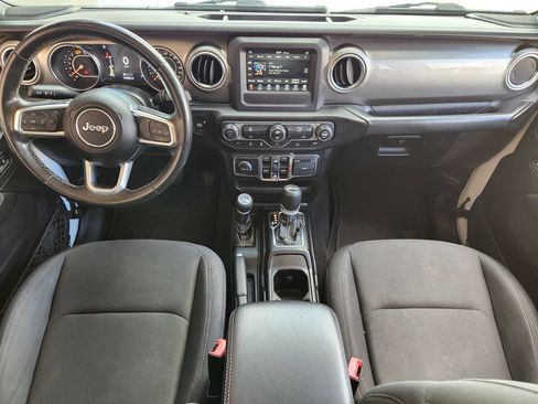 Used 2020 Jeep Wrangler Unlimited Sahara AWD/4WD image 28