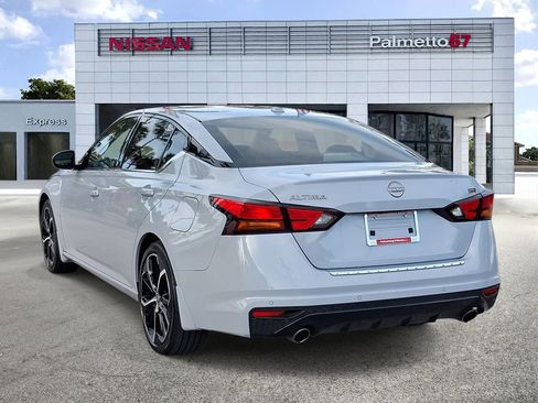 Certified 2023 Nissan Altima 2.5 SR w/ SR Premium Package FWD image 4